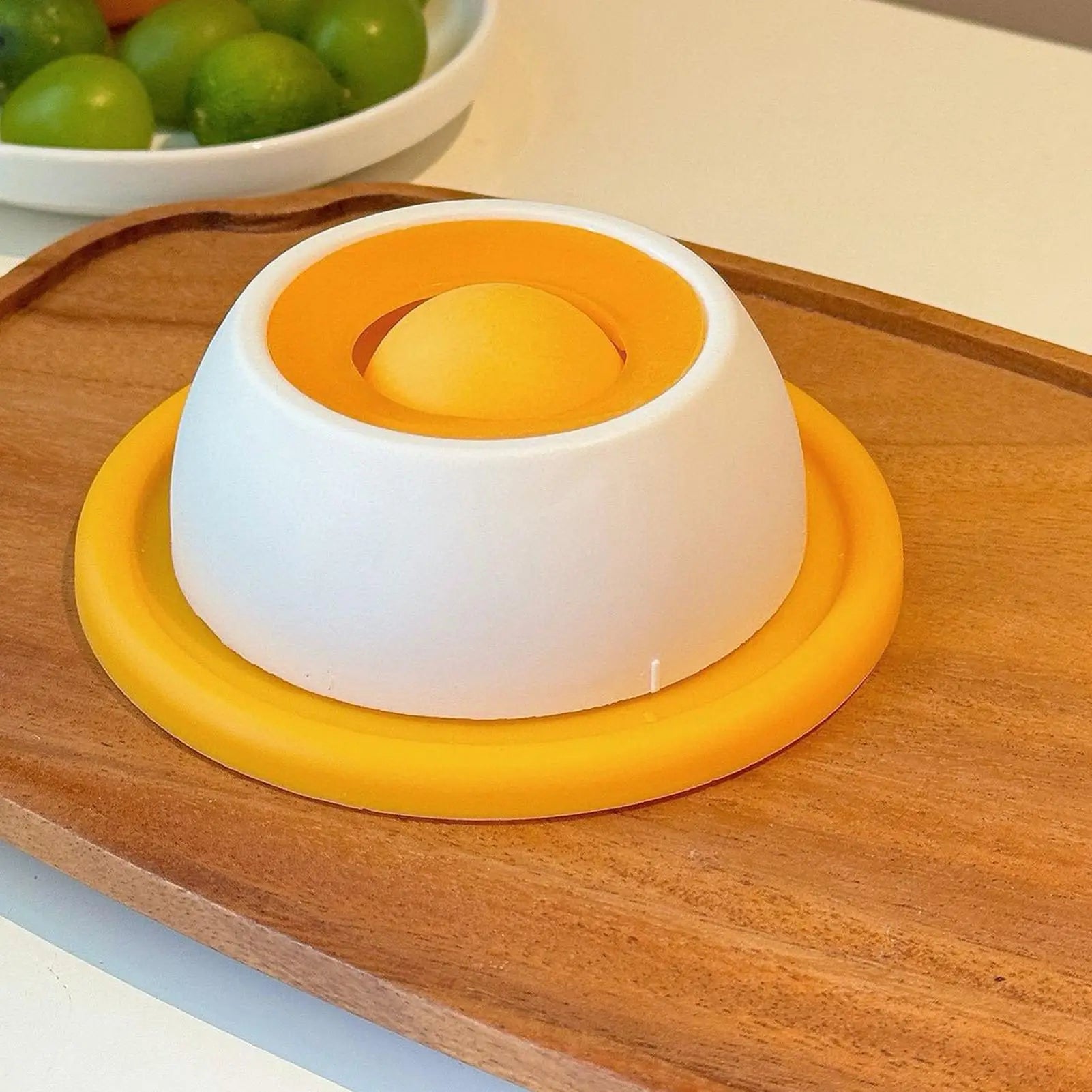 Pet Feeding Licking Toy – Calm, Entertain & Reward Your Pet